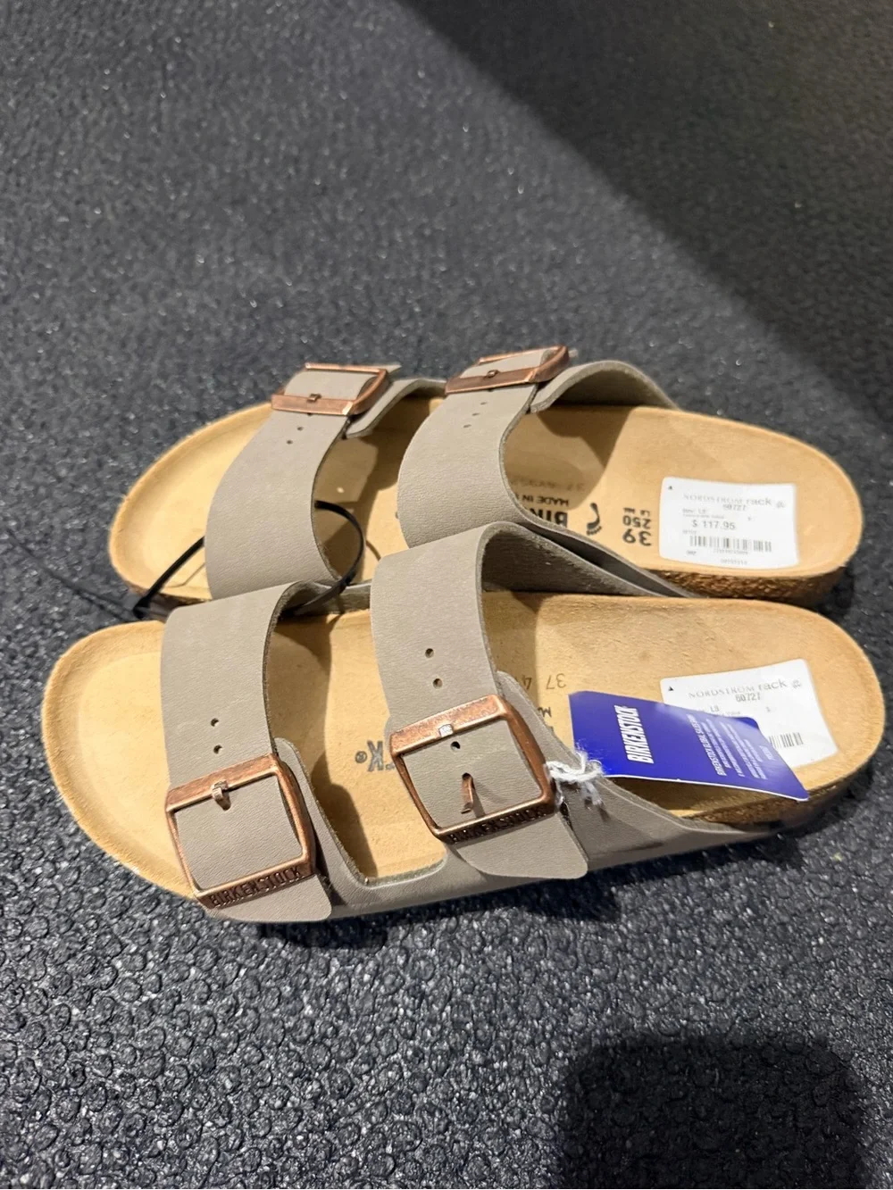Birkenstock women’s Arizona sandal in beige